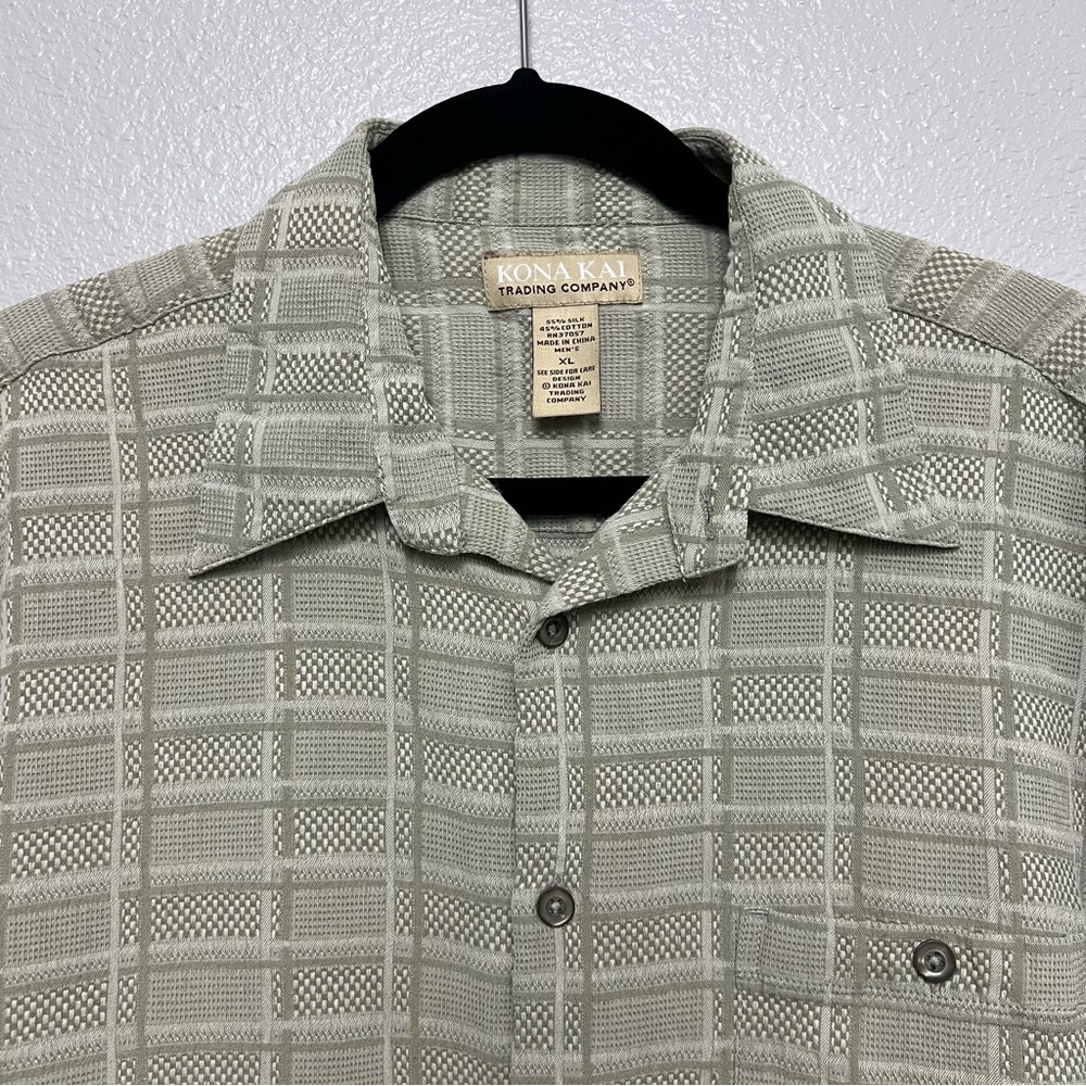 Kona Kai‎ Sage Green Off White Men’s XL Silk Cotton Shirt Short Sleeve